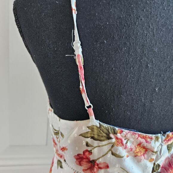 🦃American Eagle Floral Jumpsuit Size 4 White Pink Floral Feminine Easter Spring - Picture 9 of 16